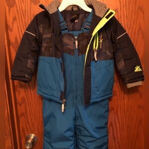 ZeroXposur  Snow bib and Coat Set.
